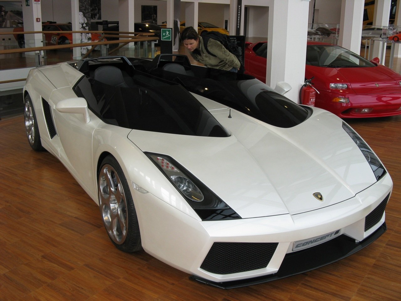 Lamborghini Concept S1.jpg