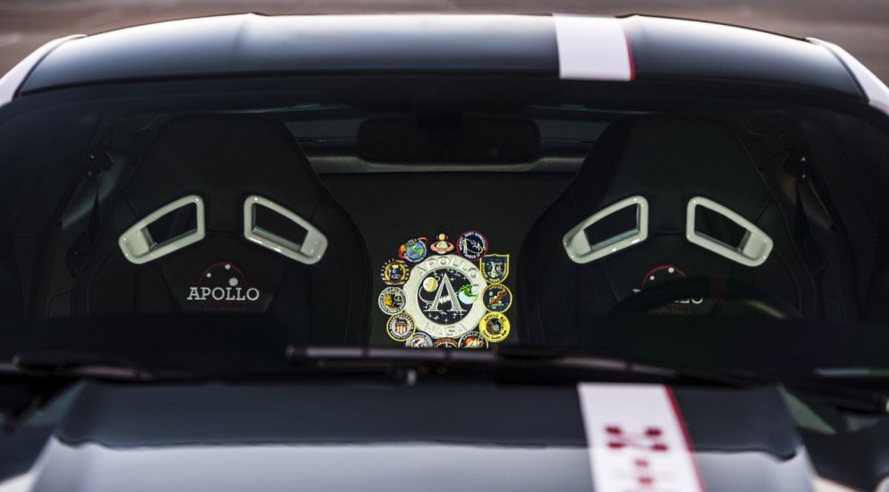На аукционе будет продан эксклюзивный Ford Mustang Apollo Edition Ford Mustang Apollo Edition 10.jpg