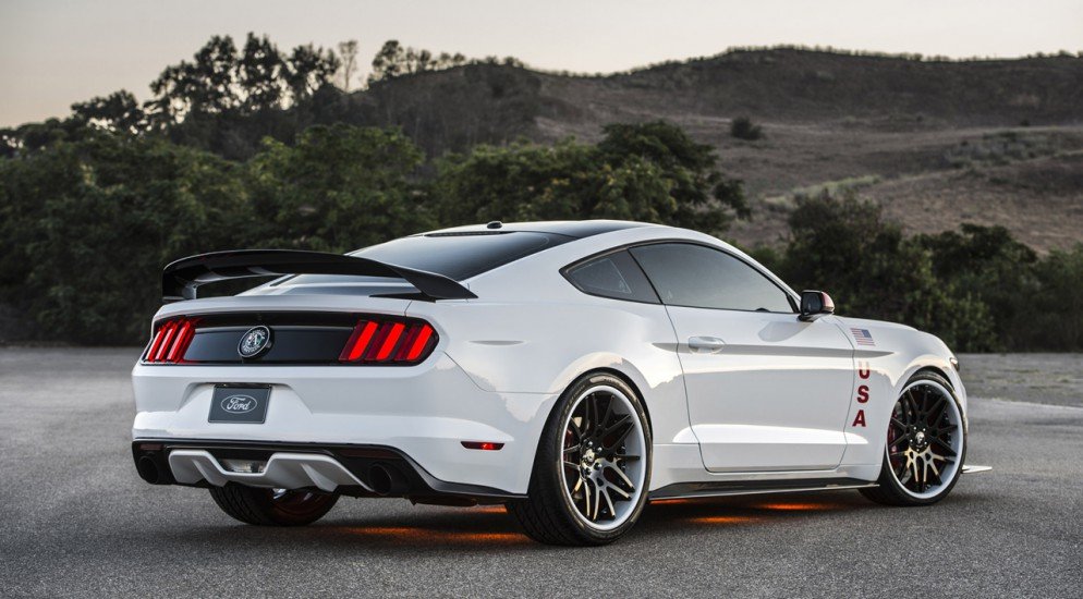 На аукционе будет продан эксклюзивный Ford Mustang Apollo Edition Ford Mustang Apollo Edition 2.jpg