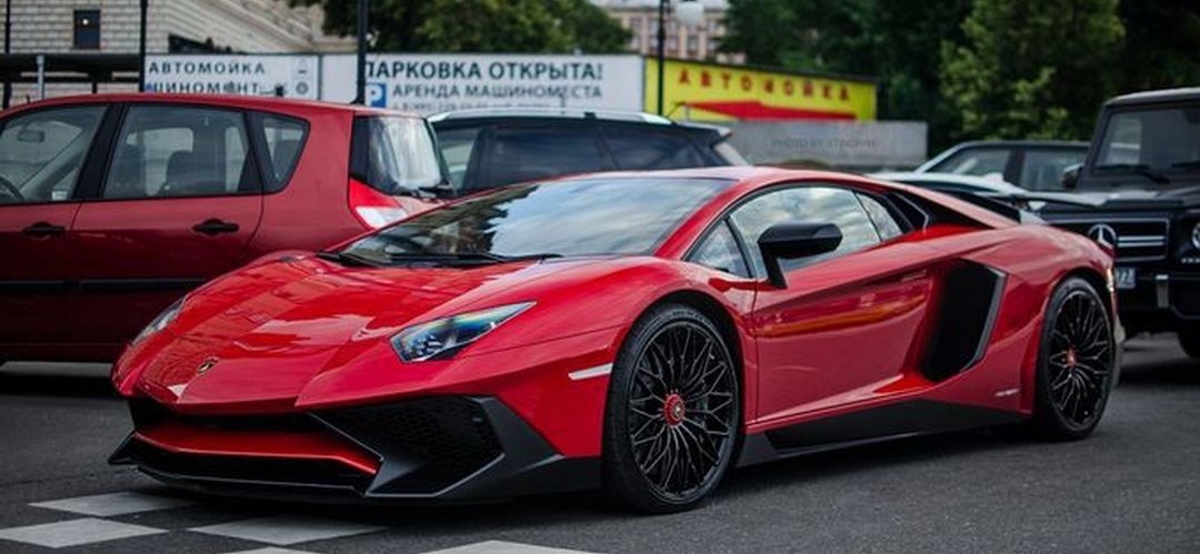 В Москве замечен шикарный Lamborghini Aventador SV Lamborghini Aventador SV 1.jpg