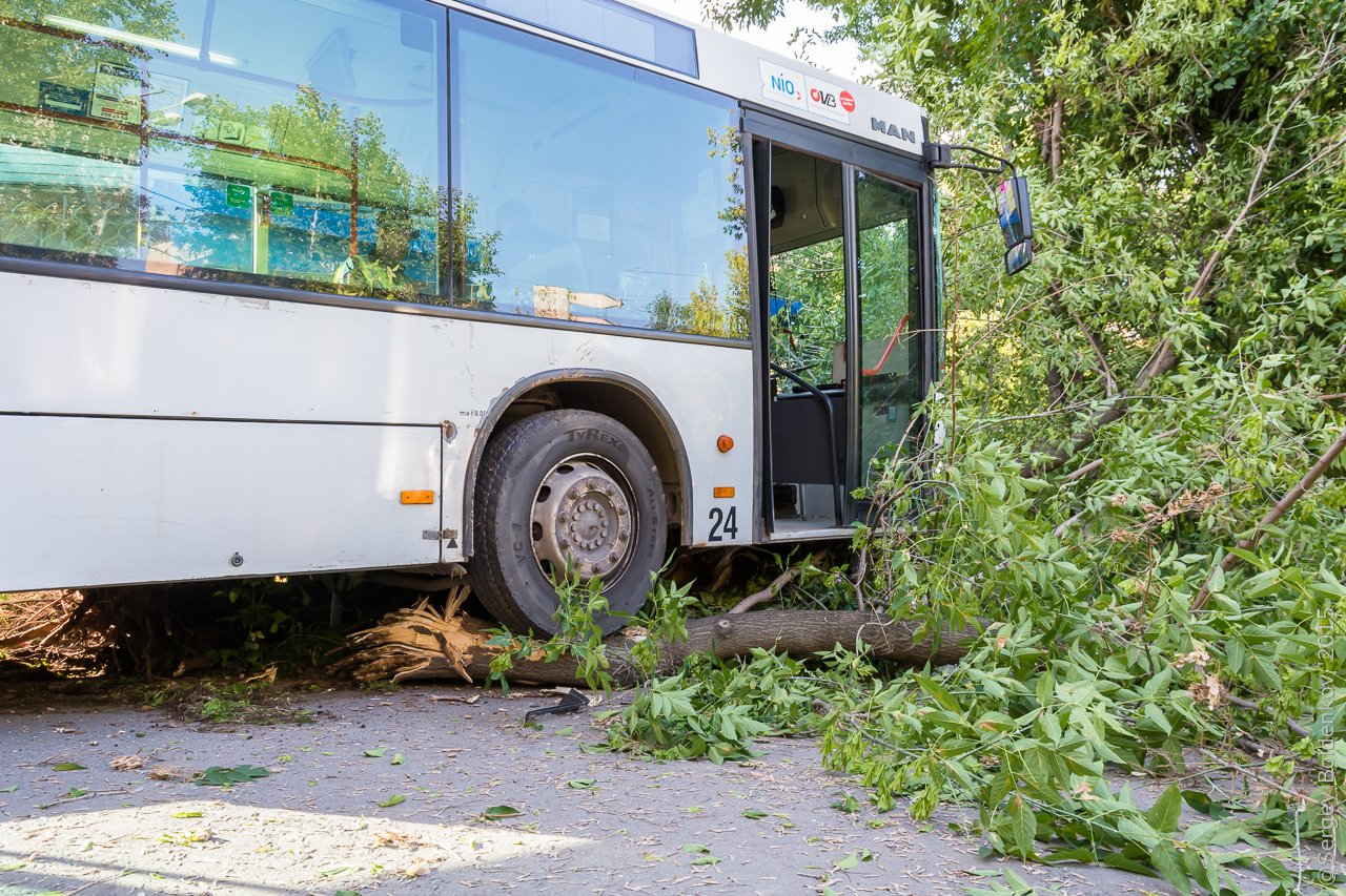ДТП в Перми с пассажирским автобусом.