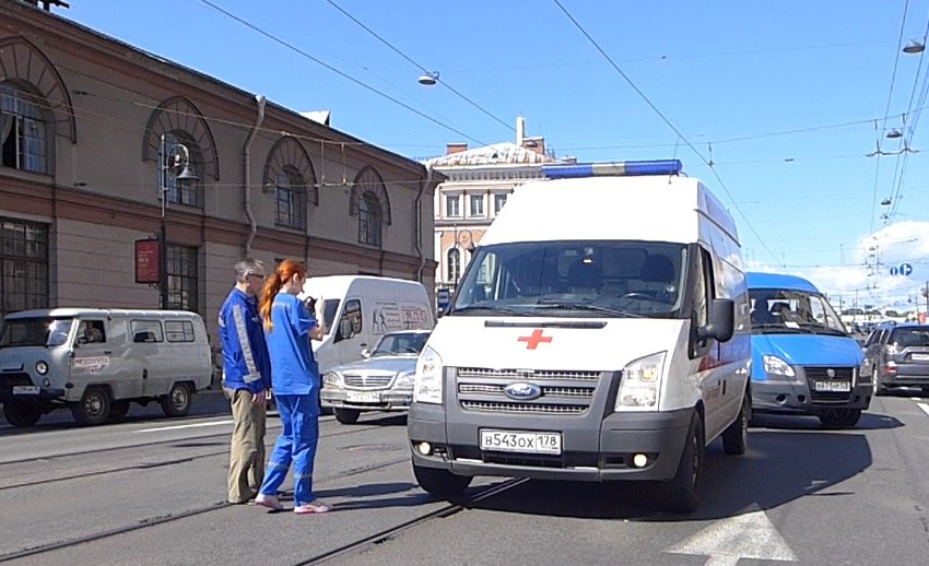 ДТП на Литейном проспекте с участием Скорой помощи