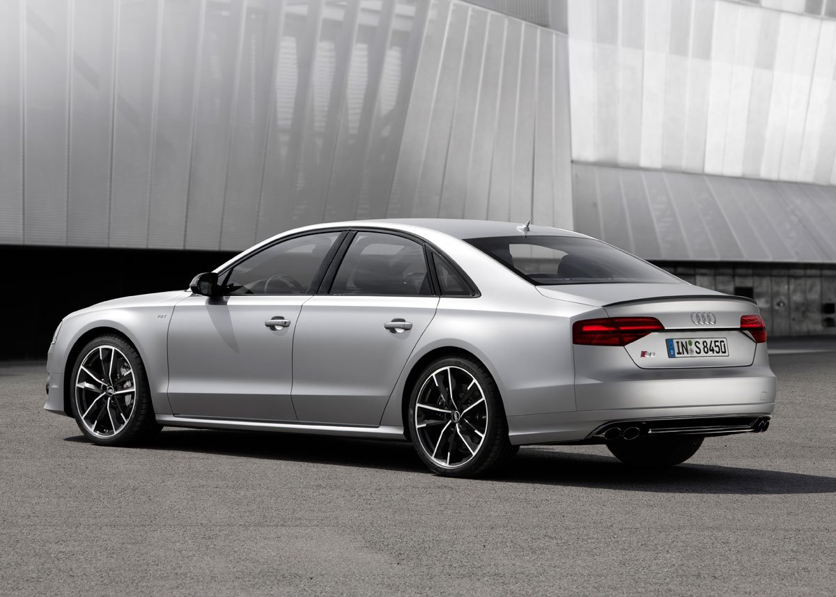 Audi S8 1.jpg
