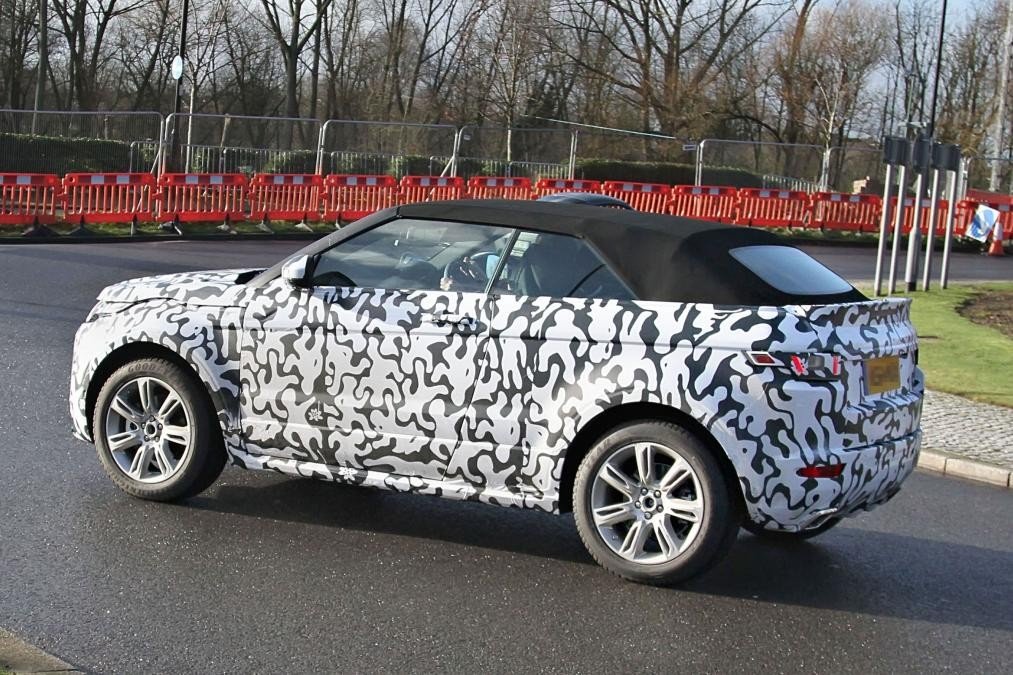 Range Rover Evoque Нюрбургринг.jpg