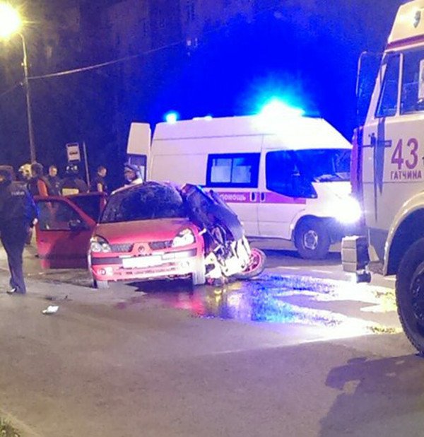 В Гатчине в ДТП погиб мотоциклист4.jpg