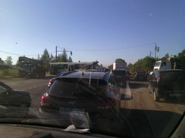 дтп под ярославлем грузовик и автобус 4.jpg