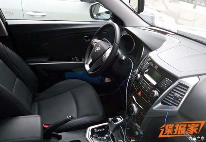 SsangYong Tivoli spy 3.jpg