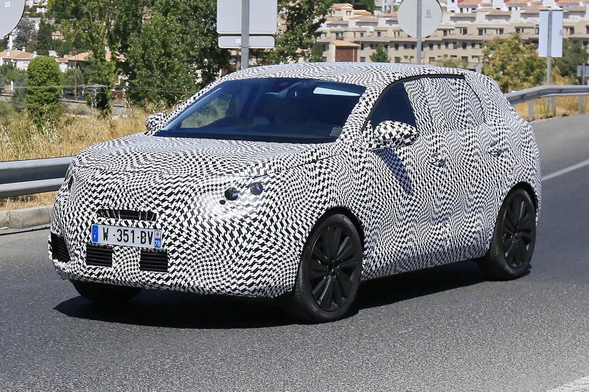 Peugeot-3008-2017-01.jpg