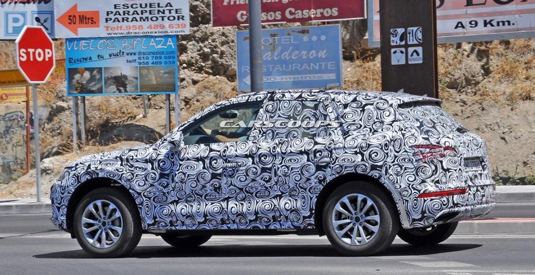 Audi Q5 2017 модельного года 2.jpg
