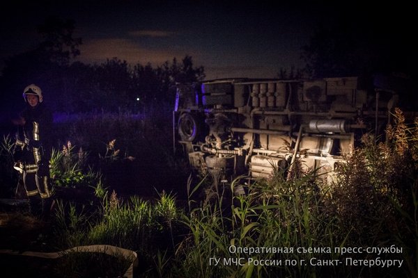 Под Петербургом в ДТП с маршруткой погиб человек Под Петербургом в ДТП с маршруткой погиб человек 3.jpg