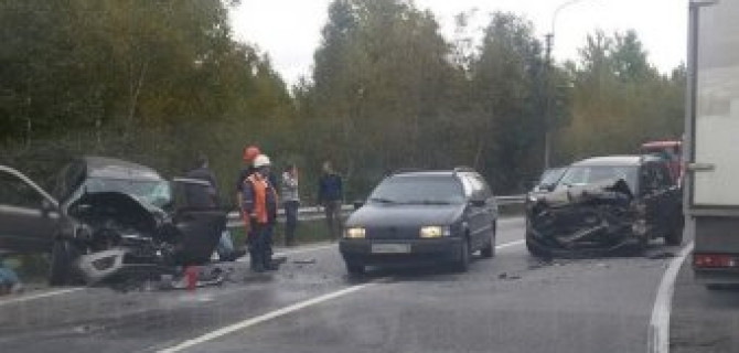 В Курортном районе в ДТП погибла женщина и пострадали трое детей