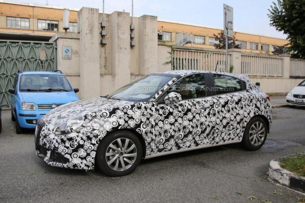 Alfa Romeo Giulietta spy 2.jpg