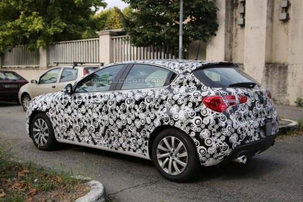 Alfa Romeo Giulietta spy 4.jpg