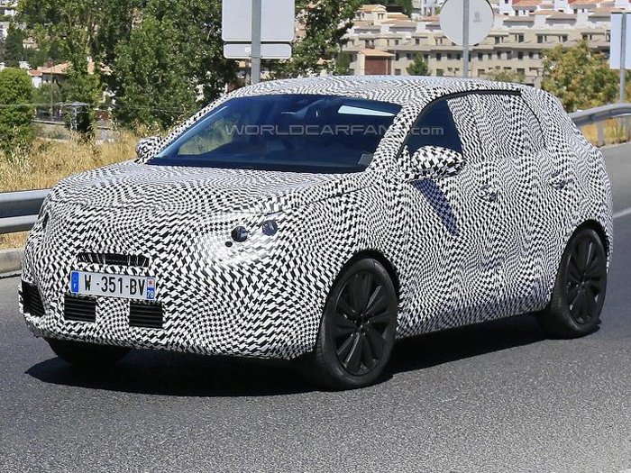 Peugeot-3008-0114092015.jpg