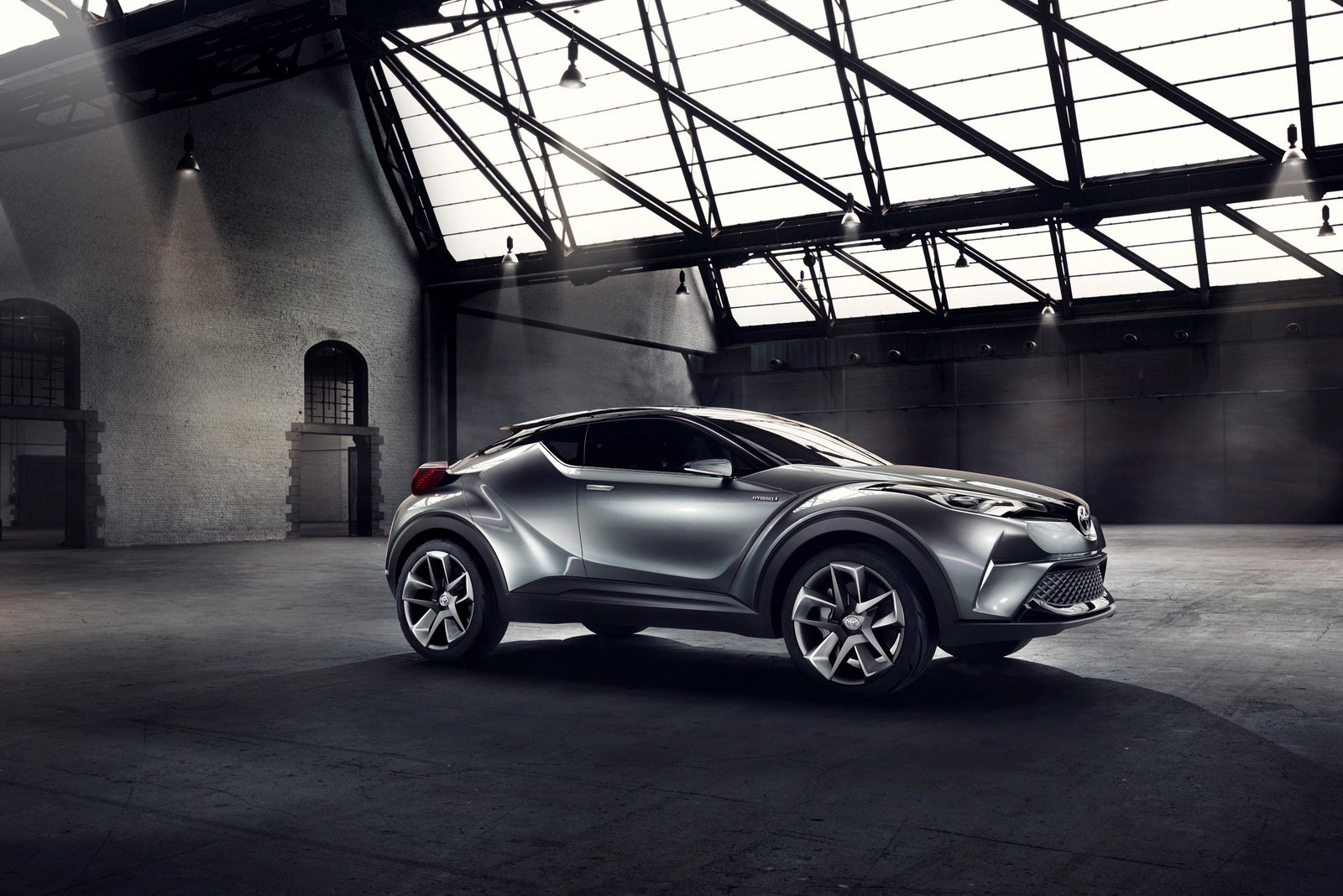 Toyota CH-R 11.jpg