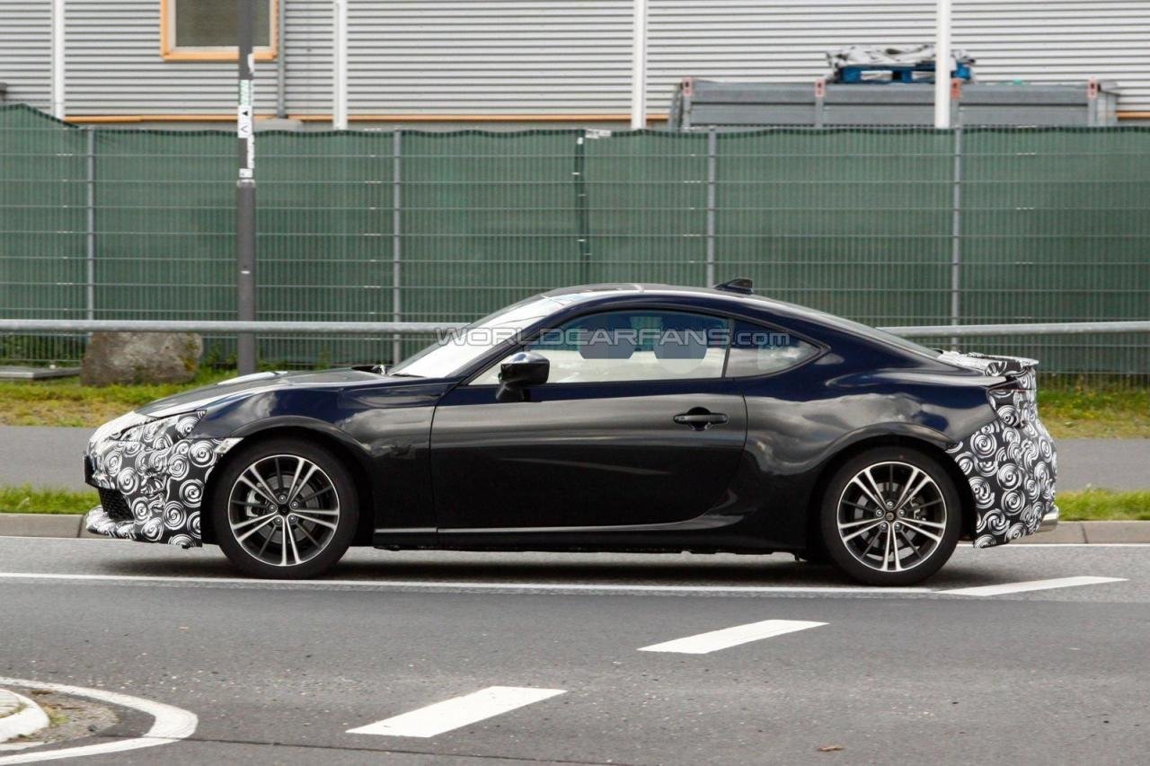 Toyota-GT-86 3.jpg