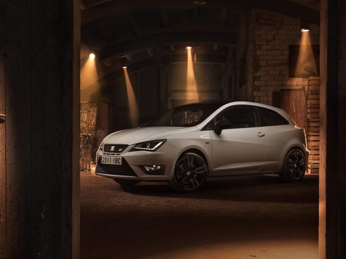 Seat Ibiza Cupra 2015 8.jpg
