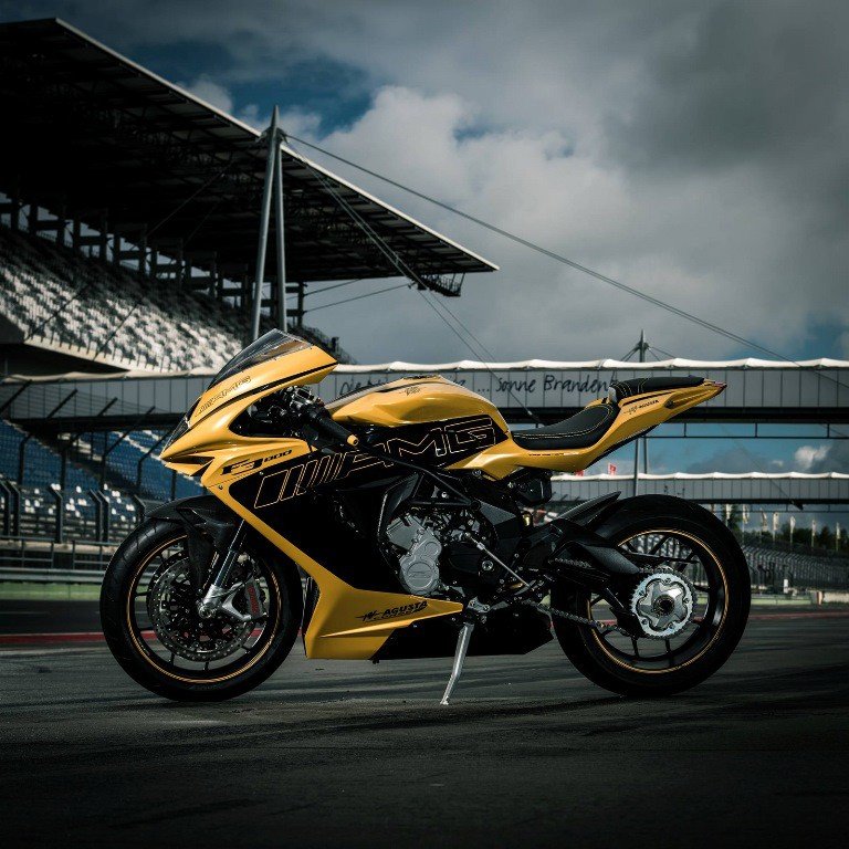 MV Agusta F3 800 2.jpeg