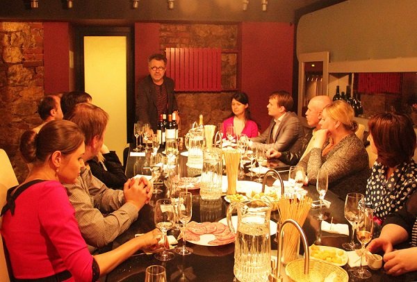 Post_release_ARTEKS_Vinissimo_event_Bordo_1.jpg
