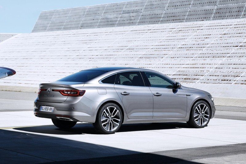 Продажи нового Renault Talisman начнутся в первой половине 2016 года renault talisman 2016 3.jpg