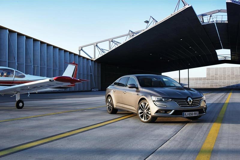 Продажи нового Renault Talisman начнутся в первой половине 2016 года renault talisman 2016 4.jpg