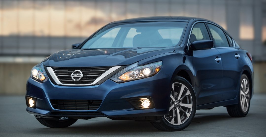 Nissan официально представили новый Altima Nissan Altima 2016 111.jpg