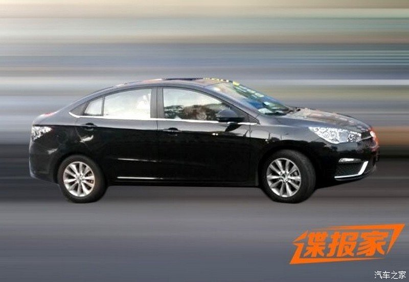 седан Chery Arrizo 5 1.jpg
