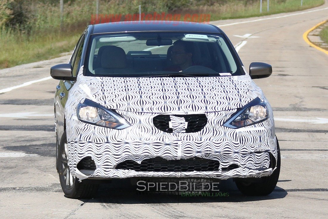 spied Nissan Sentra-3.jpg