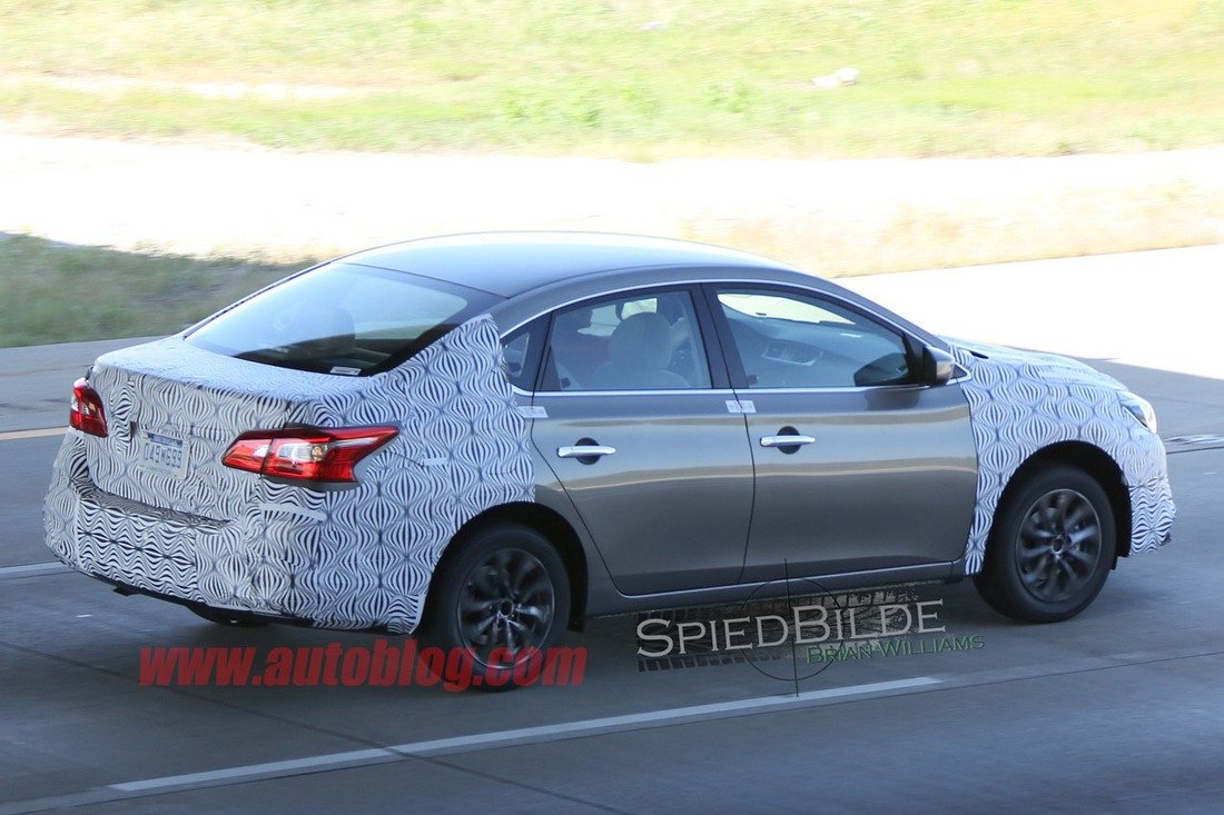 spied Nissan Sentra-5.jpg