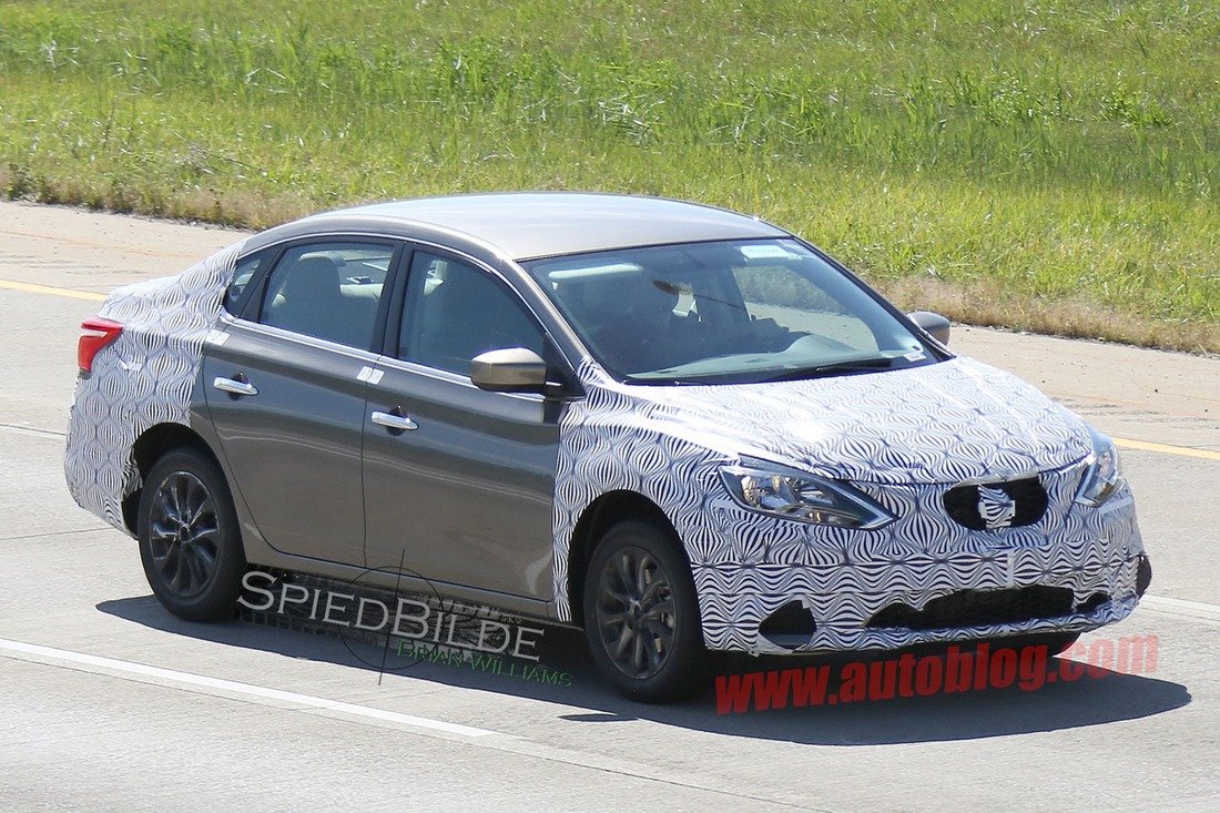 spied Nissan Sentra-1.jpg