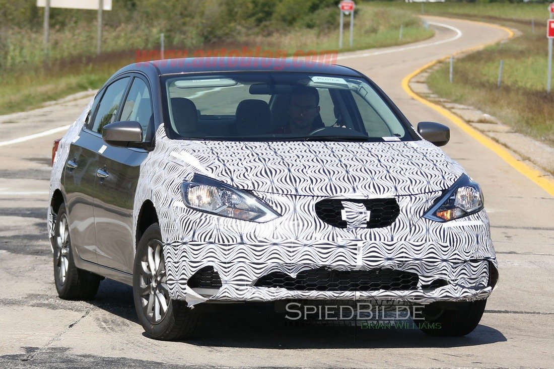 spied Nissan Sentra-2.jpg