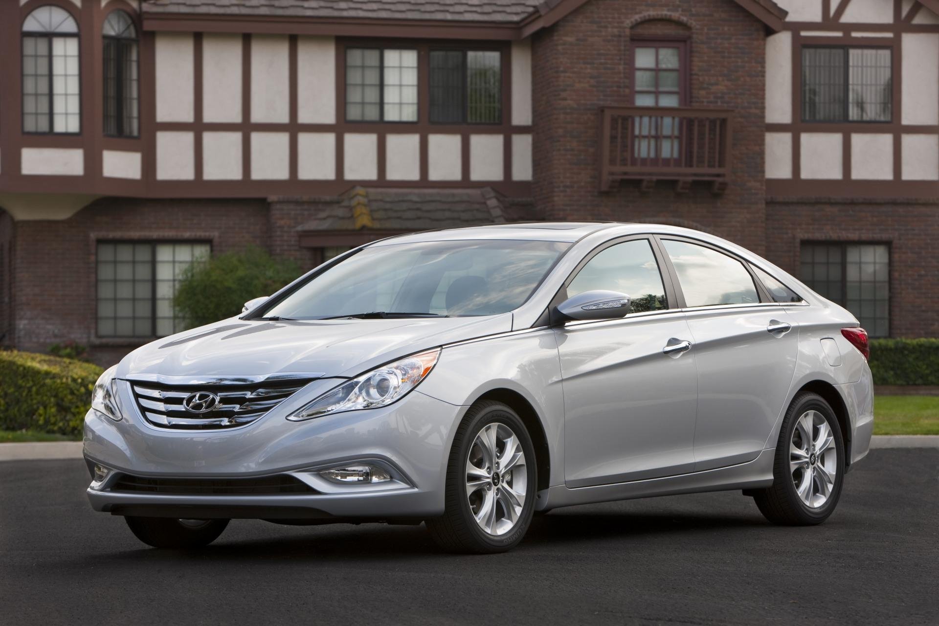hyundai Sonata 2011.jpg
