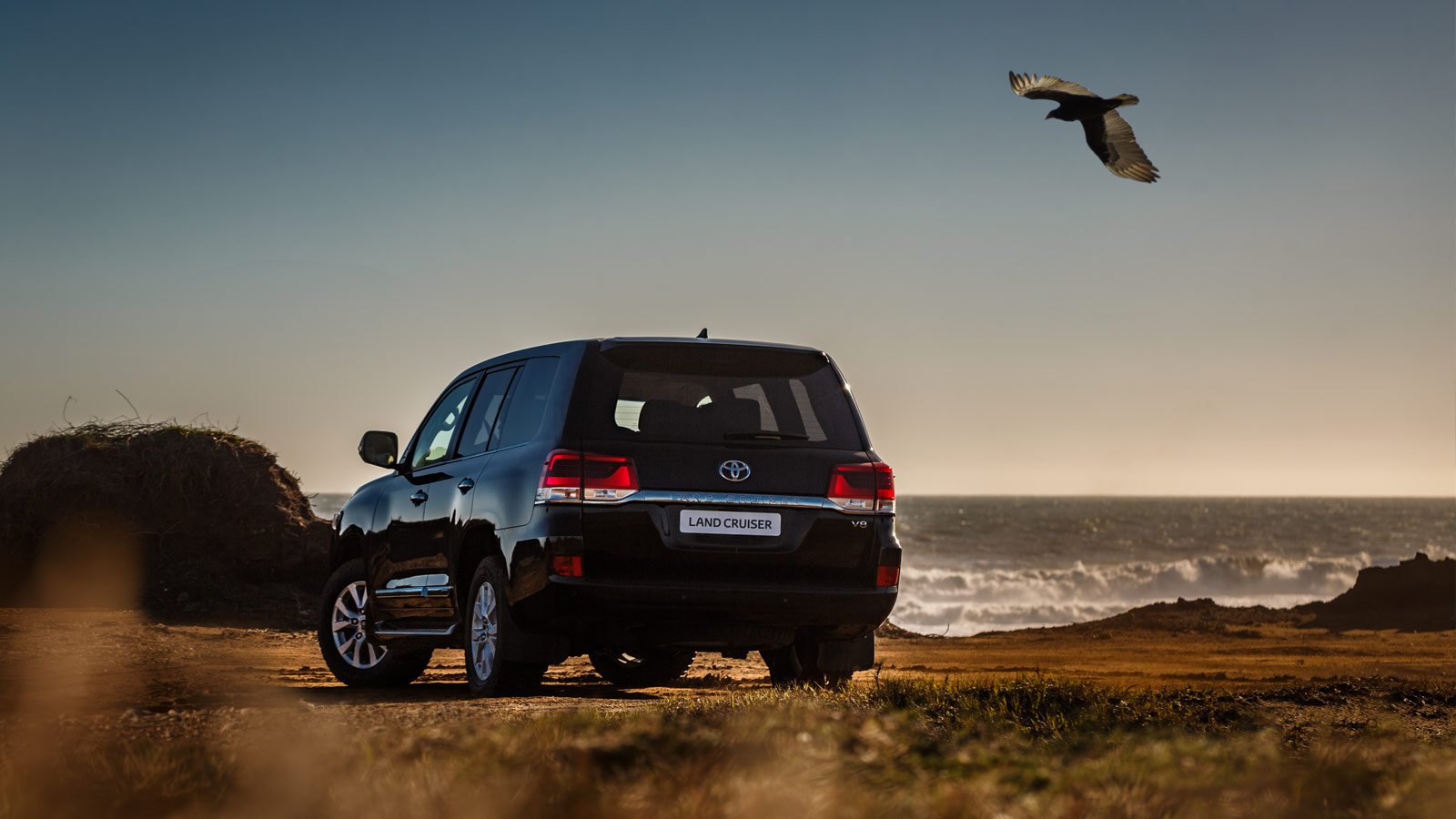 Toyota Land Cruiser 200 2015 12.jpg