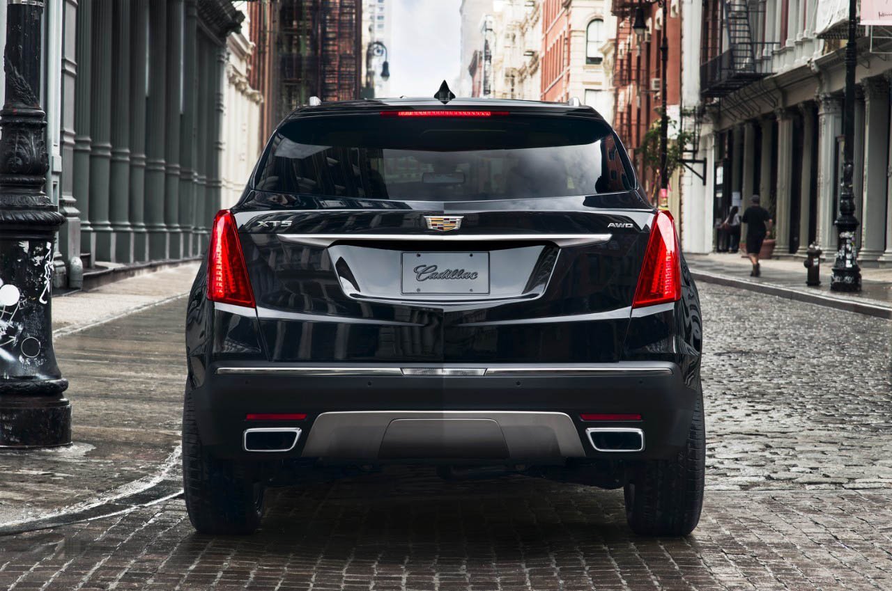 Cadillac XT5 2.jpg