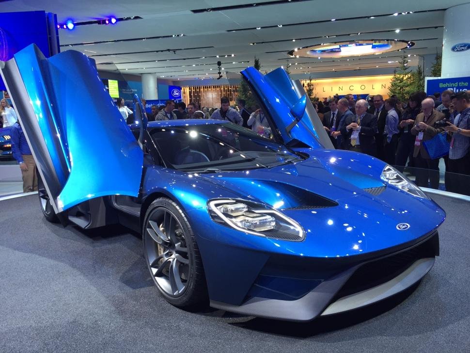 Ford GT 2017 3.jpg