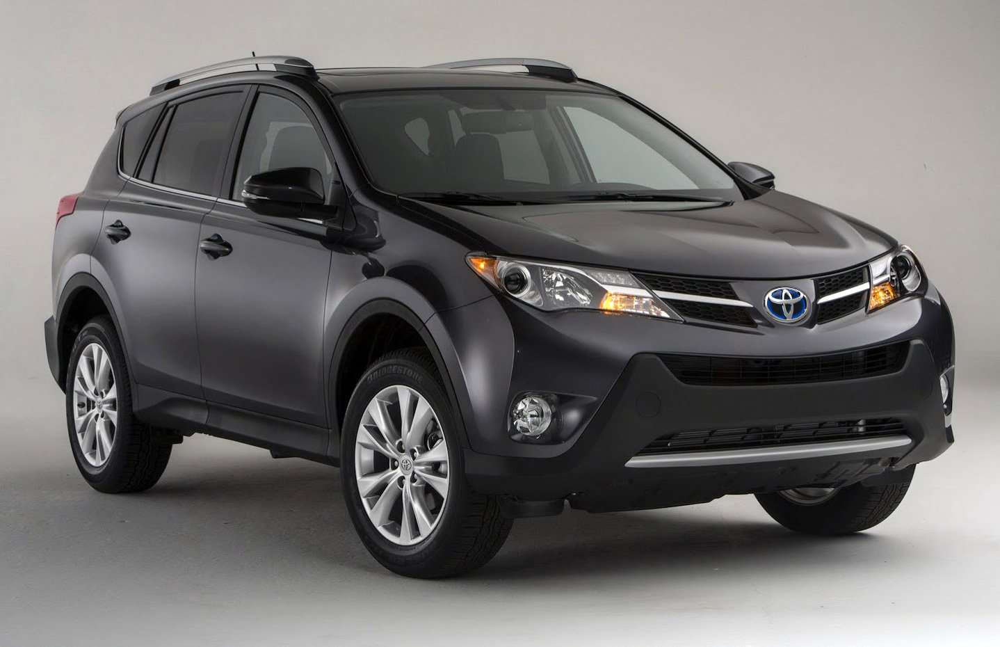Toyota RAV4 1.jpg