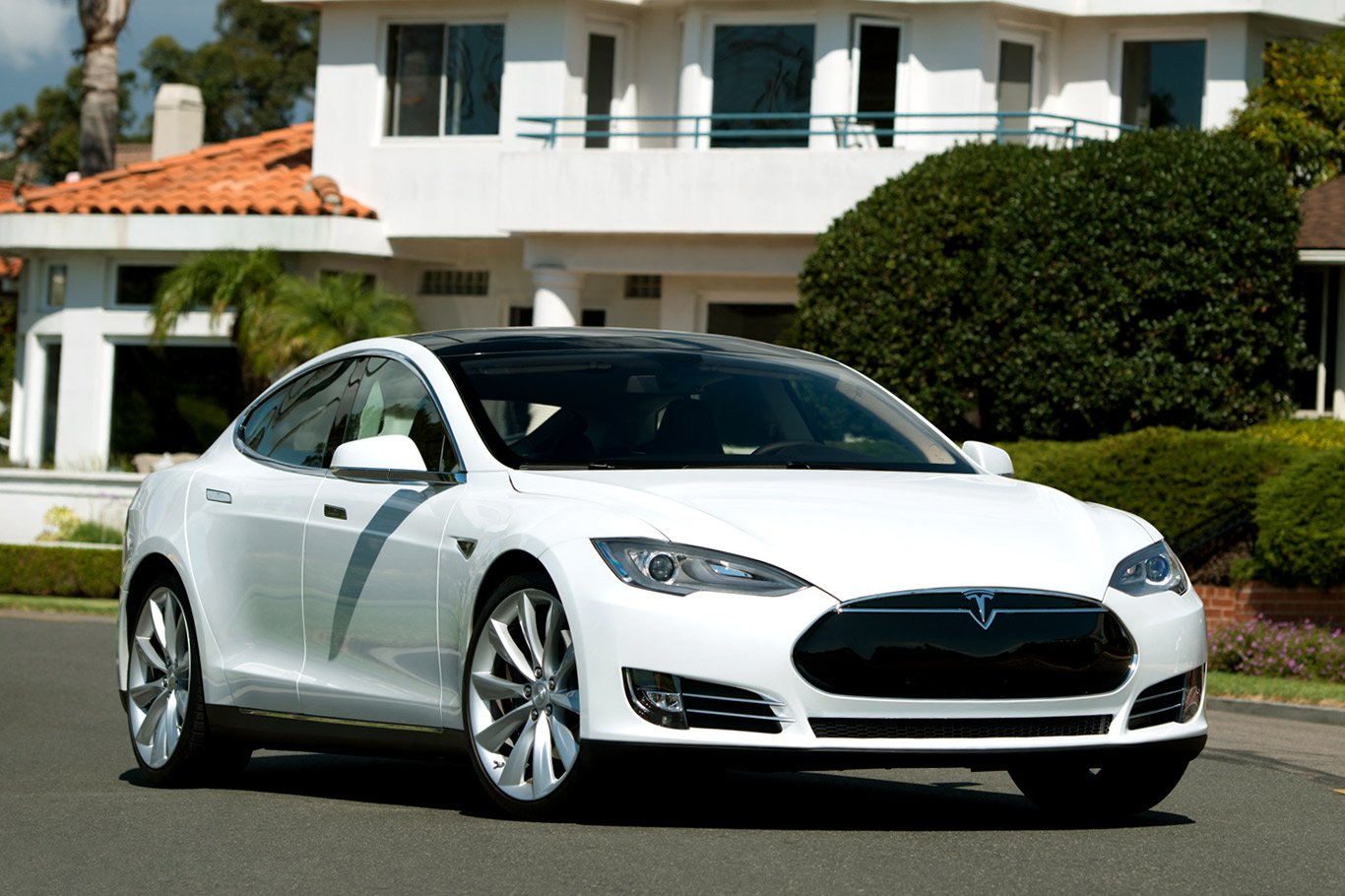 Tesla Model S 1.jpg