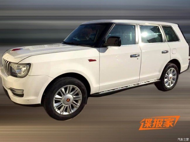 Китайский Range Rover Hongqi LS5 проходит дорожные тесты 2.jpg