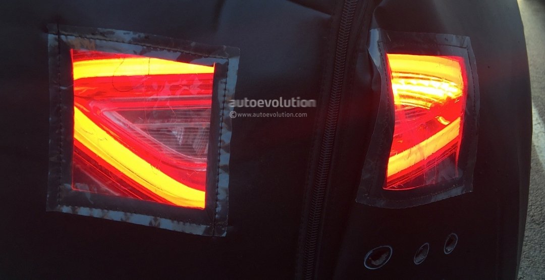 Кроссовер Maserati Levante заснят на Нюрбургринге Maserati Levante spied 9.png