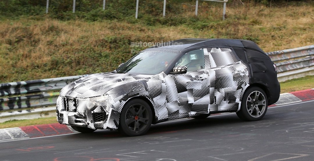 Кроссовер Maserati Levante заснят на Нюрбургринге Maserati Levante spied 2.png