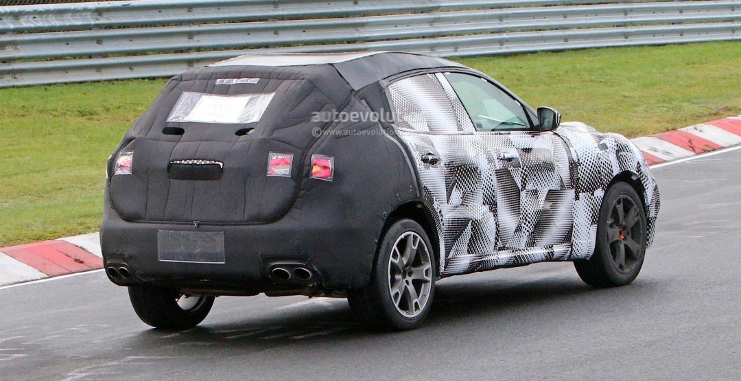 Кроссовер Maserati Levante заснят на Нюрбургринге Maserati Levante spied 7.png