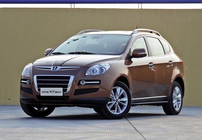 кроссовер Luxgen 7.jpg
