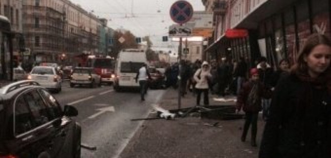 В Санкт-Петербурге водитель уснул за рулем и сбил пять человек