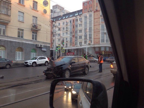 В Уфе перевернулся автобус с детьми: семеро пострадали В Уфе перевернулся автобус с детьми3.jpg