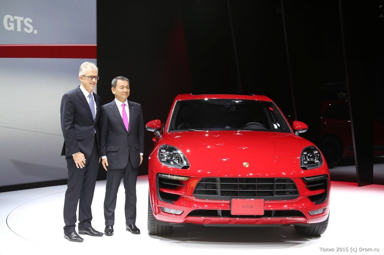 На рынок Европы вышла «заряженная» версия кроссовера Porsche Macan GTS Porsche Macan GTS 2.jpg