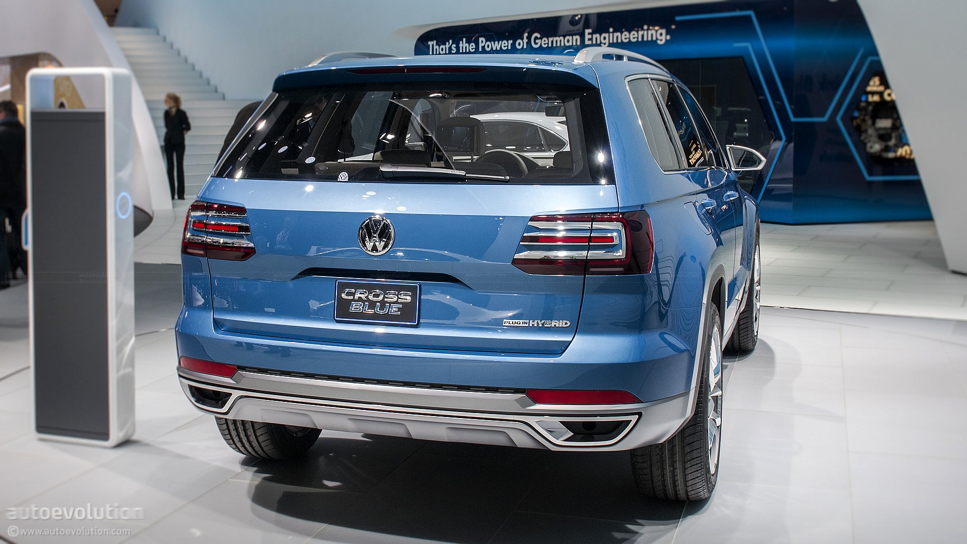 концепт Volkswagen CrossBlue 1.jpg