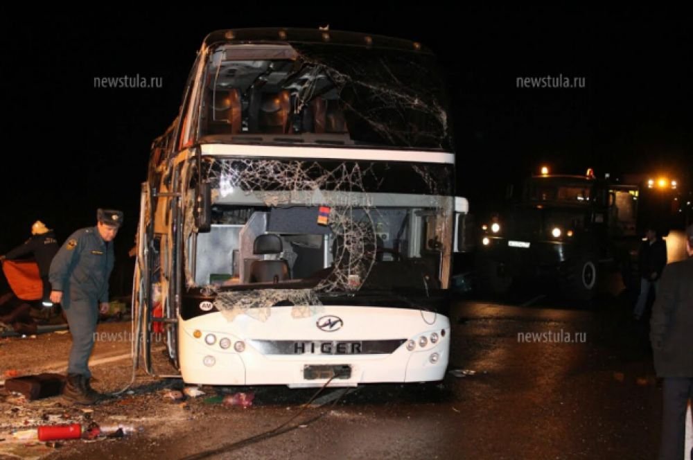 В ДТП под Тулой погибли 7 и пострадали 48 человек 5.jpg