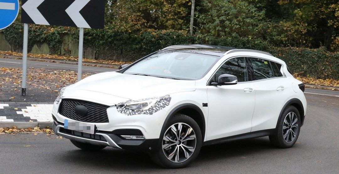Infiniti QX30 2.jpg