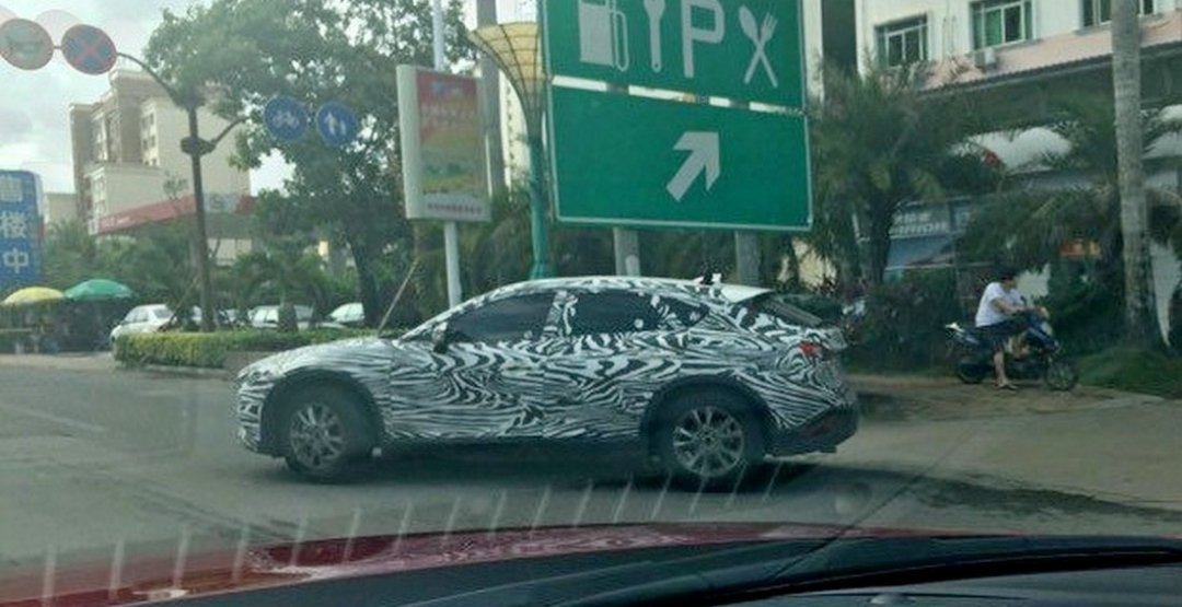 На тестах замечен серийный прототип Mazda Koeru 1.jpg