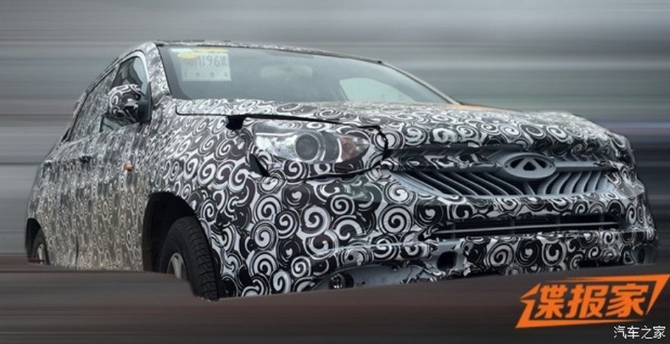 Chery тестирует новый компактный кроссовер Arrizo T15 4.jpg